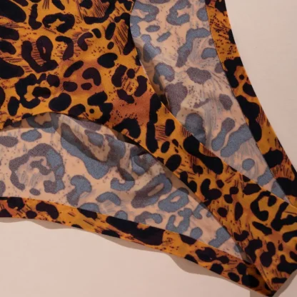 Leopard Pattern Seamless Thongs - Image 2